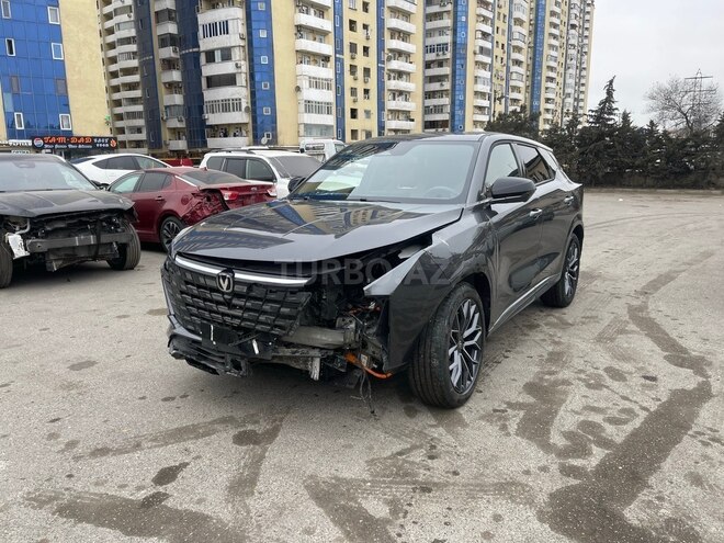 Changan  2025, 14,700 km - 1.5 l - Bakı