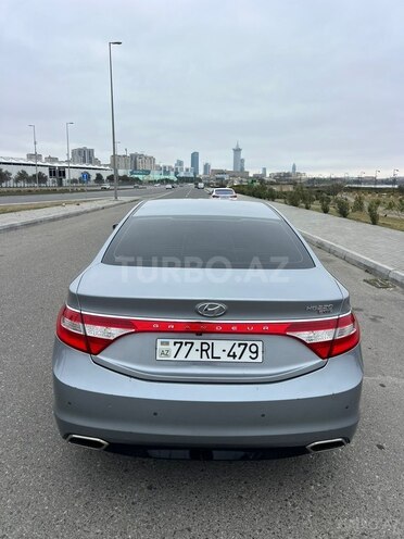 Hyundai Grandeur 2015, 217,215 km - 2.2 л - Bakı