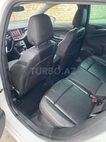 Opel Astra 2018, 215,000 km - 1.6 l - Bakı