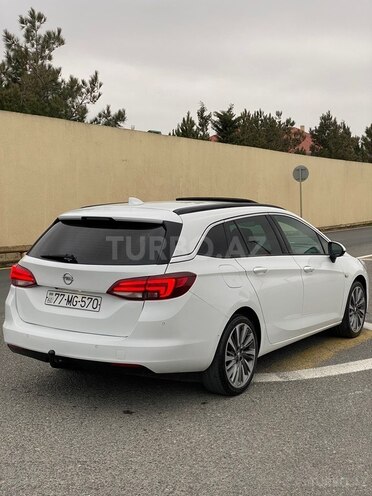 Opel Astra 2018, 215,000 km - 1.6 l - Bakı