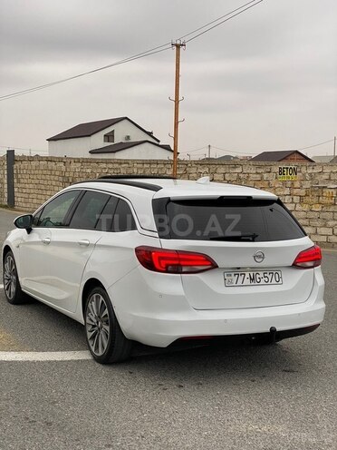 Opel Astra 2018, 215,000 km - 1.6 l - Bakı