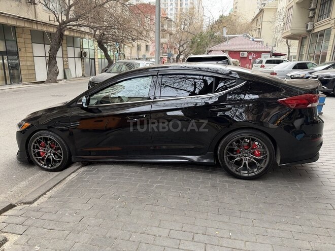 Hyundai Elantra 2018, 127,000 km - 2.0 л - Bakı