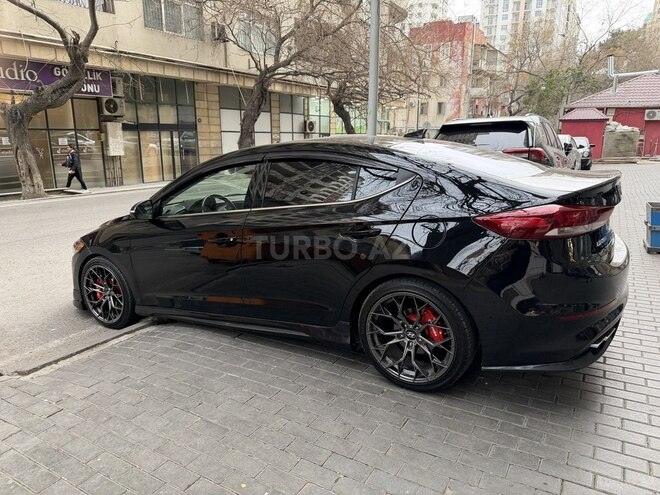 Hyundai Elantra 2018, 127,000 km - 2.0 л - Bakı