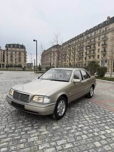 Mercedes C 200 1996, 207,000 km - 2.0 л - Bakı