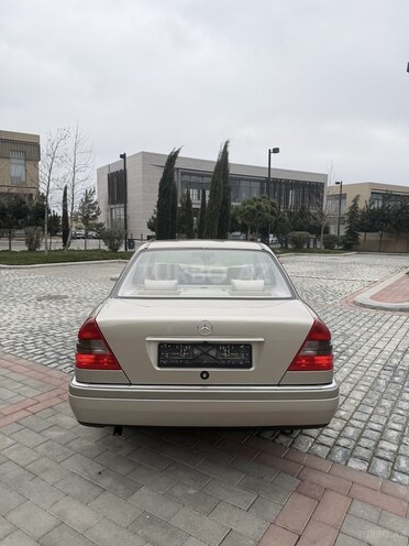 Mercedes C 200 1996, 207,000 km - 2.0 л - Bakı