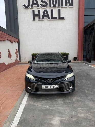Toyota Camry-1
