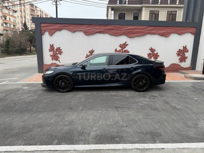 Toyota Camry-8