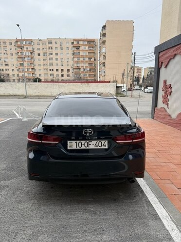 Toyota Camry-7