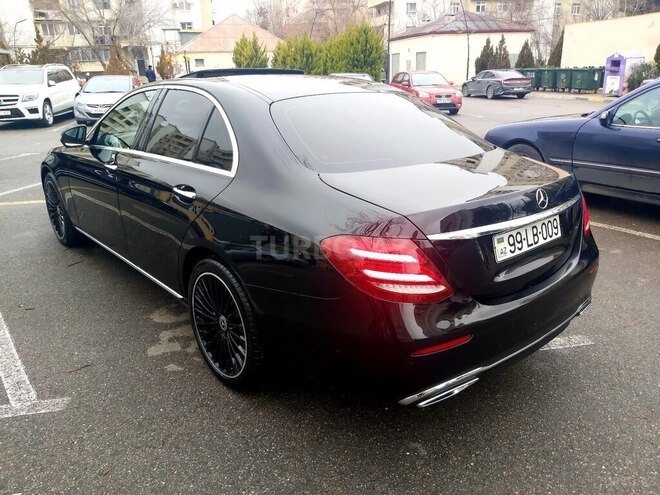 Mercedes E 220 d 2016, 288,000 km - 2.0 l - Bakı