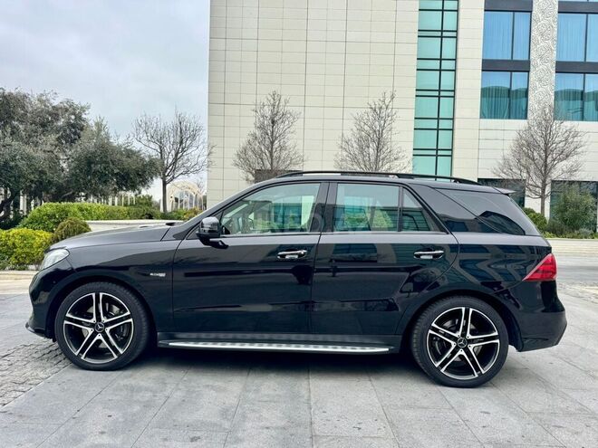 Mercedes GLE 43 AMG 2017, 84,000 km - 3.0 l - Bakı