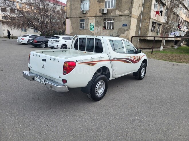 Mitsubishi L200 2012, 213,000 km - 2.5 l - Xırdalan