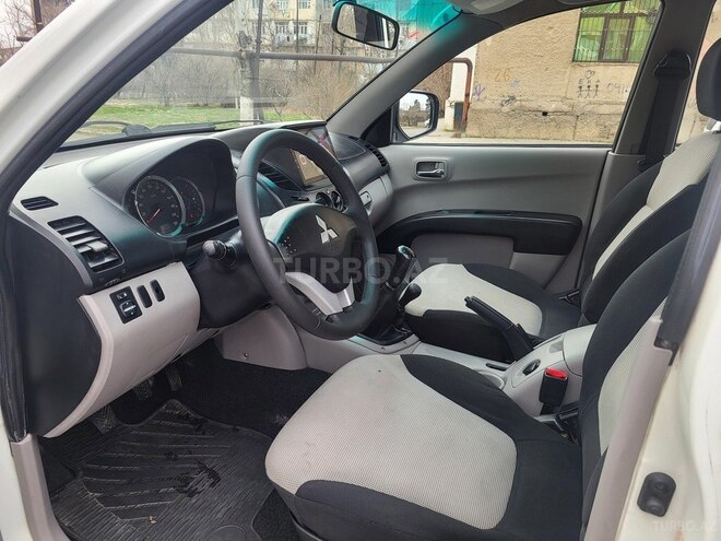 Mitsubishi L200 2012, 213,000 km - 2.5 l - Xırdalan