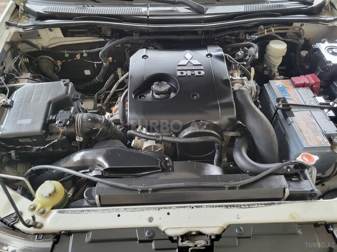 Mitsubishi L200 2012, 213,000 km - 2.5 l - Xırdalan