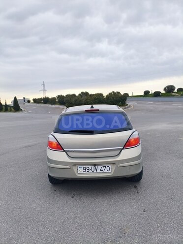 Opel Astra-2