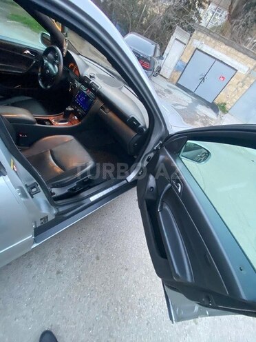 Mercedes C 240 2001, 214,518 km - 2.6 l - Bakı