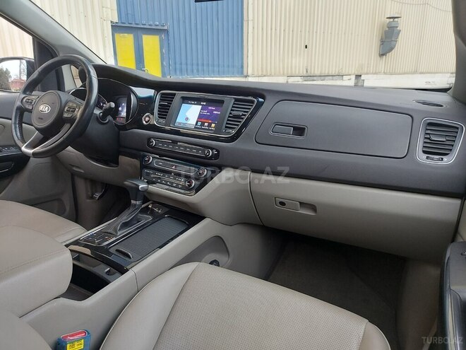 Kia Carnival 2016, 195,200 km - 2.2 l - Bakı