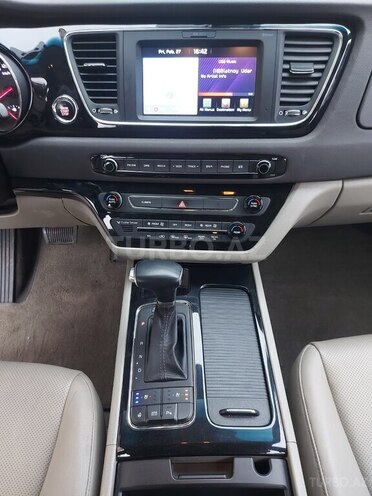 Kia Carnival 2016, 195,200 km - 2.2 l - Bakı