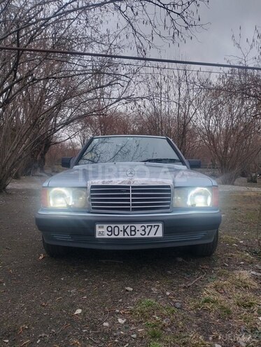 Mercedes 190 1990, 30,000 km - 1.8 л - Qəbələ