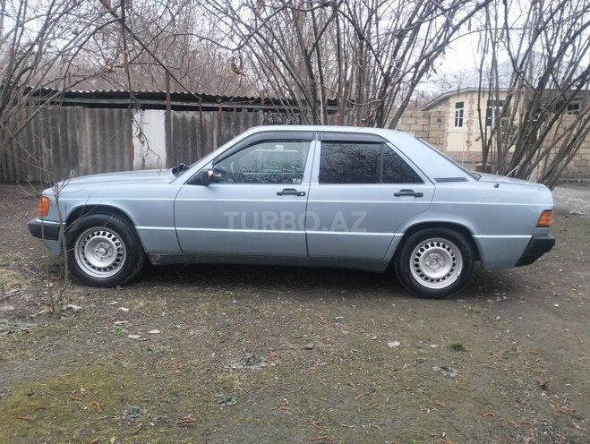 Mercedes 190 1990, 30,000 km - 1.8 л - Qəbələ