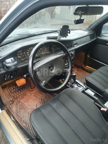 Mercedes 190 1990, 30,000 km - 1.8 л - Qəbələ