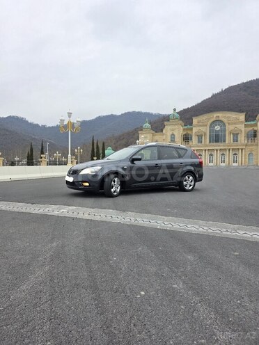 Kia  2010, 297,000 km - 1.4 l - Qəbələ
