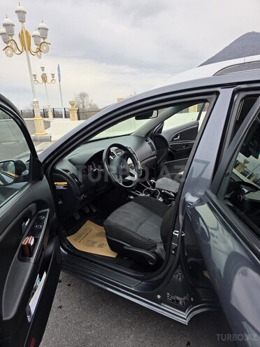 Kia  2010, 297,000 km - 1.4 l - Qəbələ