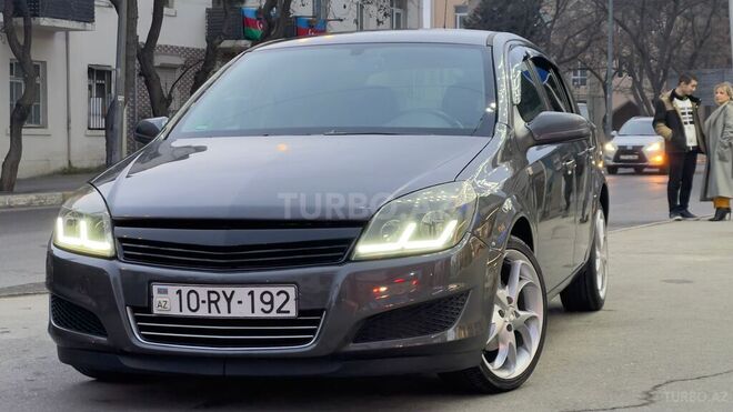 Opel Astra 2009, 215,000 km - 1.6 l - Bakı