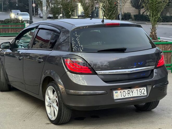 Opel Astra 2009, 215,000 km - 1.6 l - Bakı