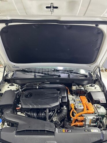 Hyundai Sonata-12