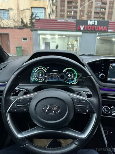 Hyundai Sonata-5