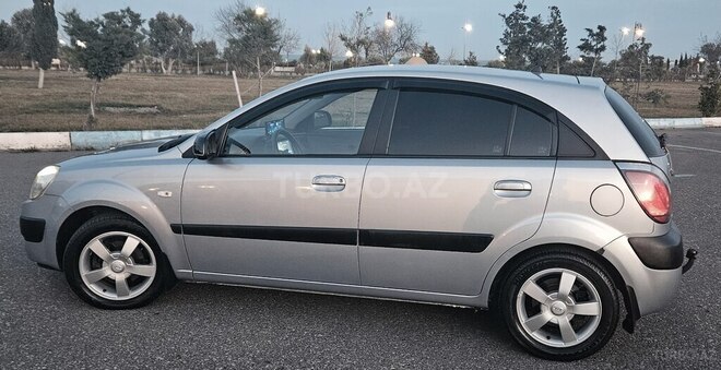 Kia Rio 2005, 196,000 km - 1.5 l - Sumqayıt