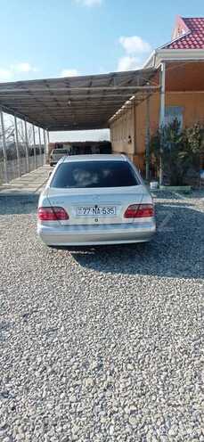 Mercedes E 240 1999, 268,000 km - 2.4 л - Hacıqabul