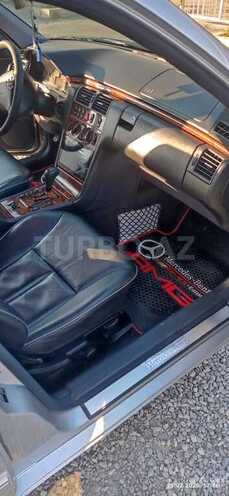 Mercedes E 240 1999, 268,000 km - 2.4 л - Hacıqabul