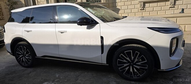 Changan Qiyuan Q07-4