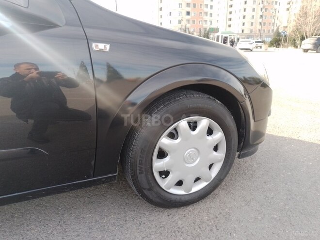 Opel Astra 2006, 241,000 km - 1.4 l - Sumqayıt
