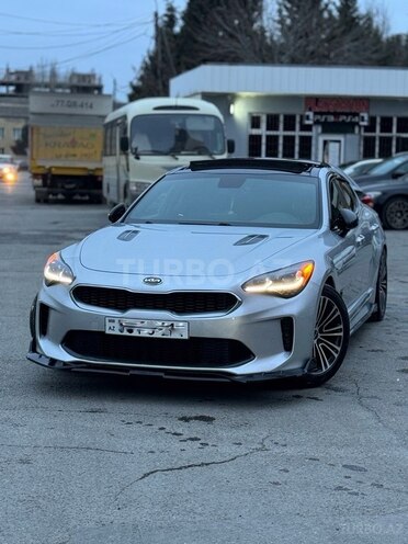 Kia Stinger 2018, 110,000 km - 2.0 л - Bakı