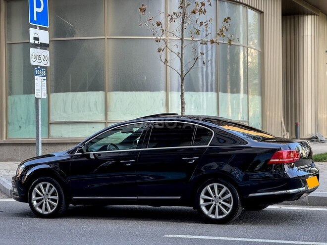 Volkswagen Passat-12