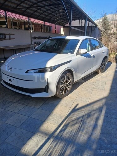 Changan Qiyuan A05-3