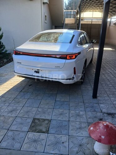 Changan Qiyuan A05-4
