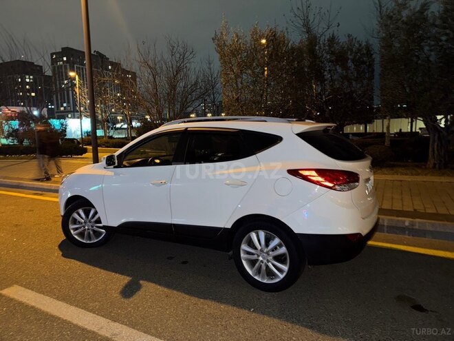 Hyundai Tucson 2012, 210,000 km - 2.0 l - Bakı