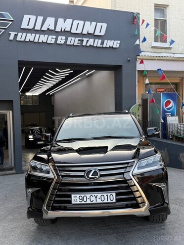 Lexus LX 450d-1