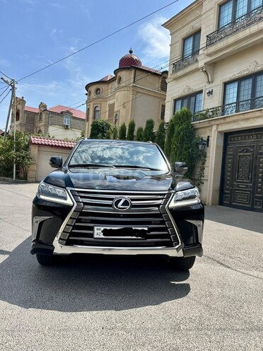 Lexus LX 450d-12