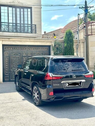Lexus LX 450d-10
