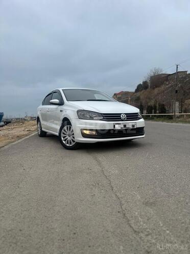 Volkswagen Polo-6