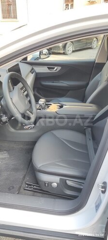Hongqi  2024, 28,000 km - 0.0 l - Bakı