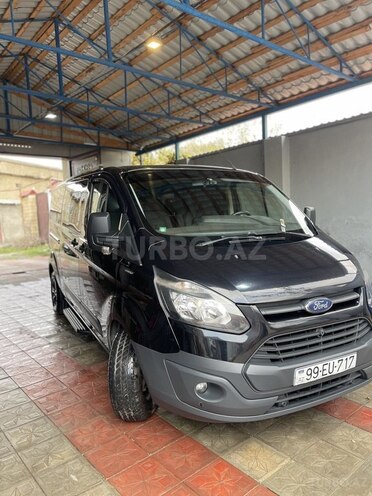 Ford Tourneo Custom-3
