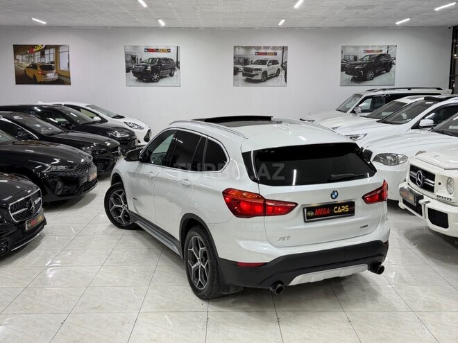 BMW X1-8