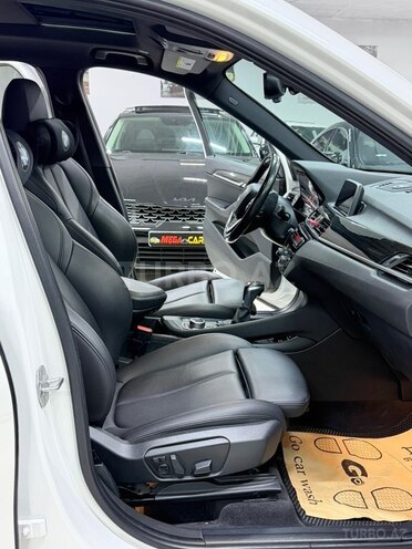 BMW X1-17