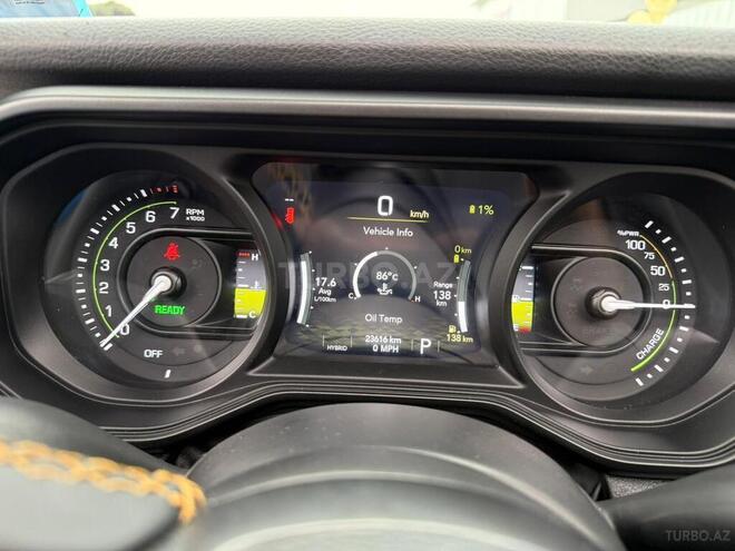 Jeep Wrangler-12