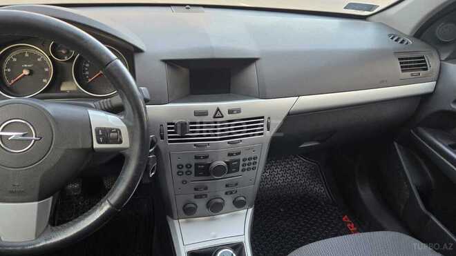 Opel Astra-12